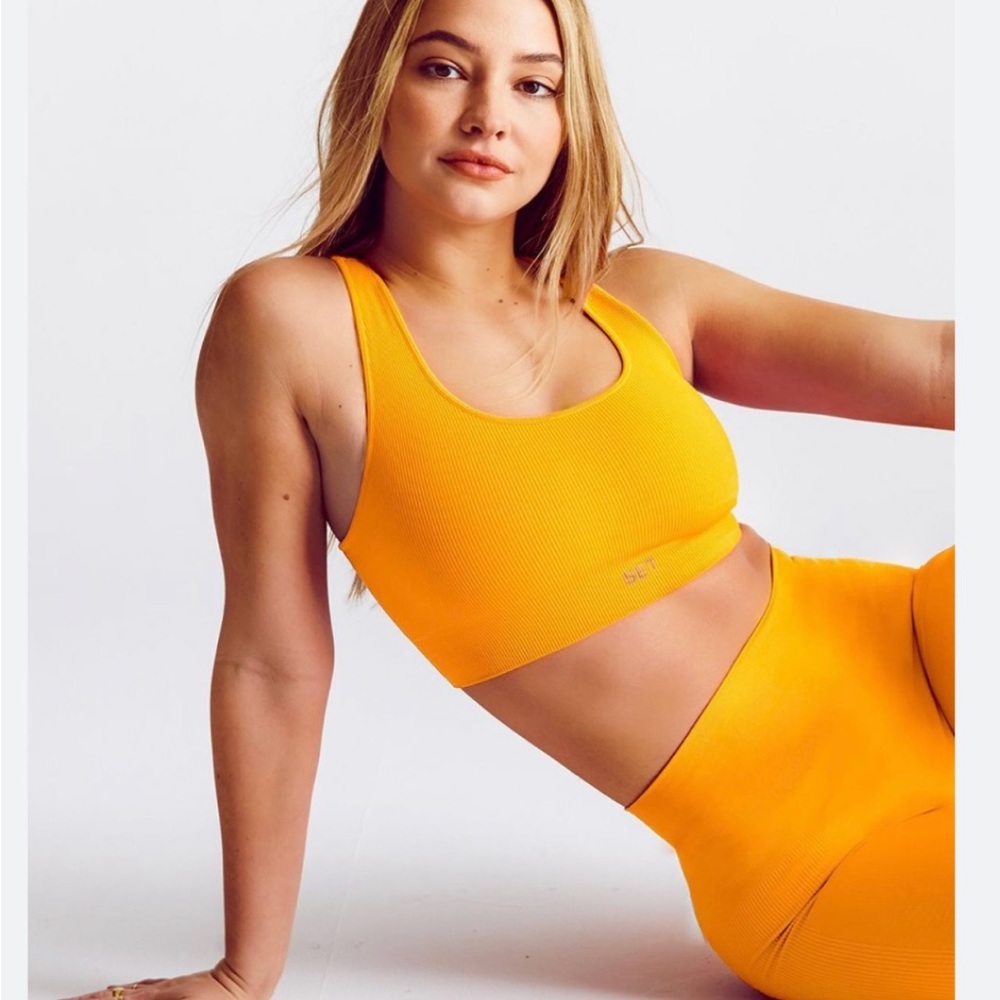 Seamless Orange Sports Bra and Leggings Set